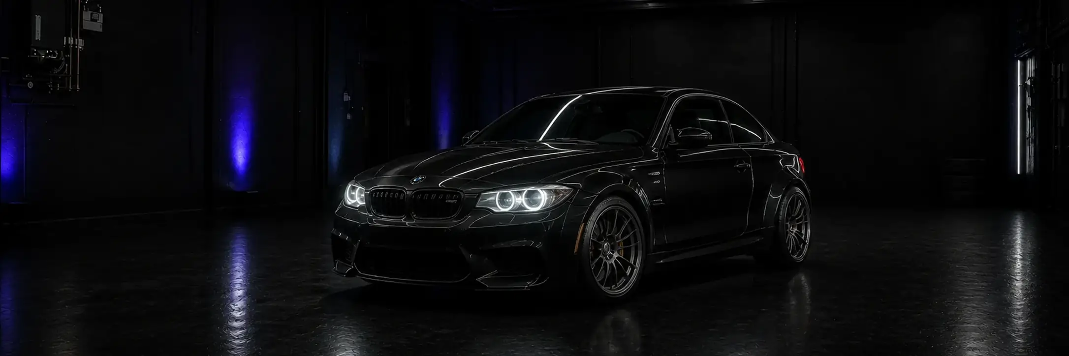 BMW 1M E82 - 2011+ Chiptuning-Banner mit Hochleistungsmodellen in der ChipMonkeys Halle